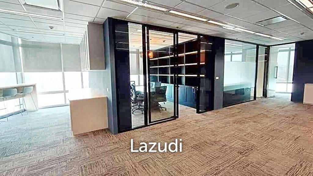 Newly Renovated Luxury Office Space for rent in Phayathai