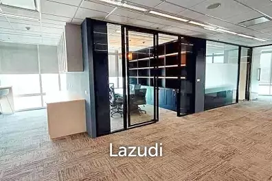 Newly Renovated Luxury Office Space for rent in Phayathai