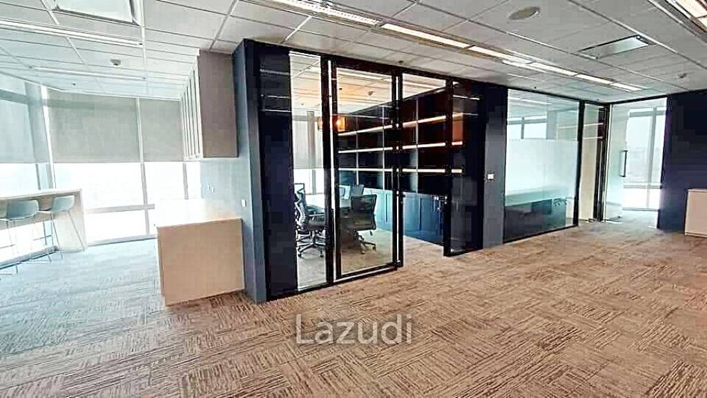 Newly Renovated Luxury Office Space for rent in Phayathai