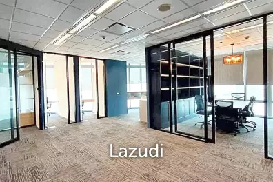 Newly Renovated Luxury Office Space for rent in Phayathai