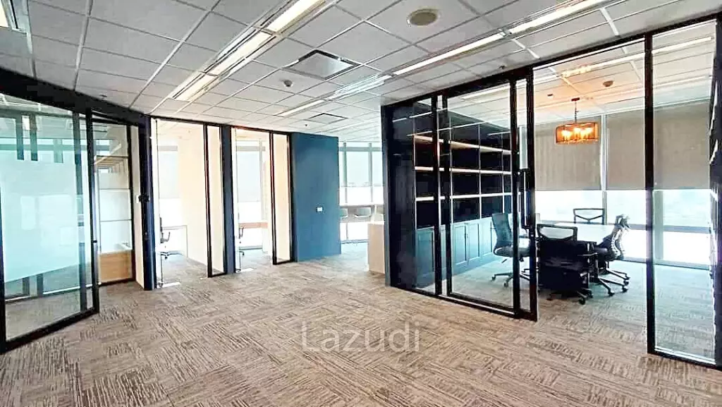 Newly Renovated Luxury Office Space for rent in Phayathai