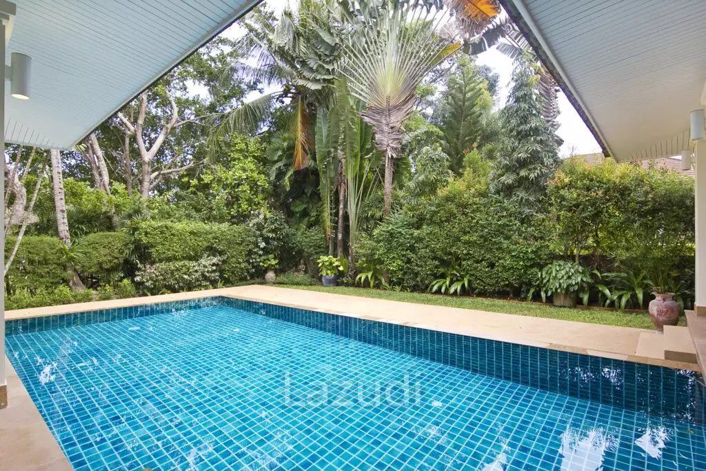 Beautiful 3-Bed Villa with Tropical Garden in Mae Nam