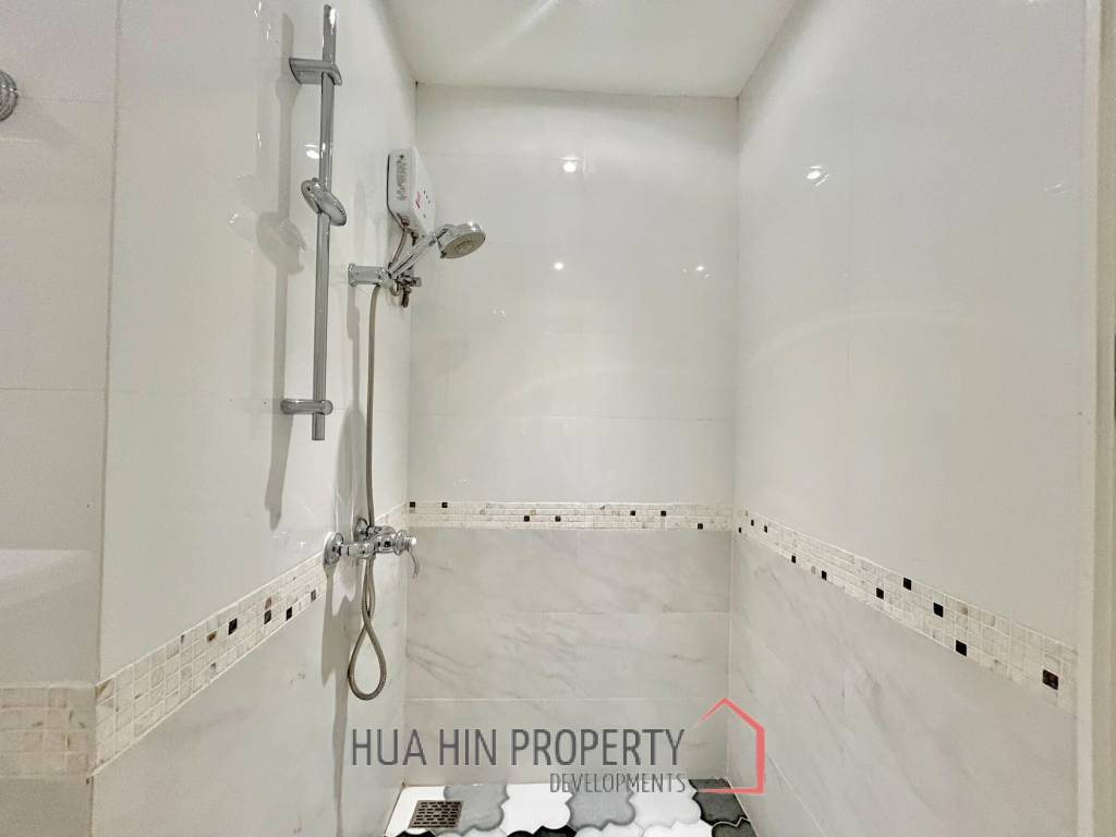 Royal Princess: Luxurious 4 Bed Beachfront Condo