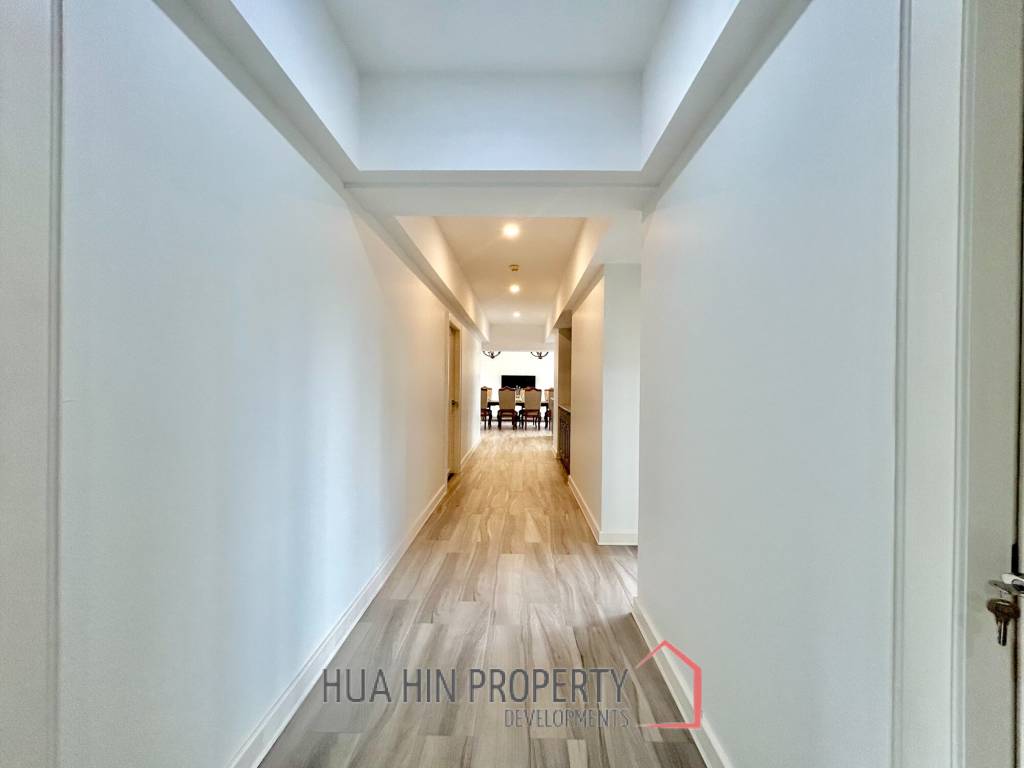 Royal Princess: Luxurious 4 Bed Beachfront Condo
