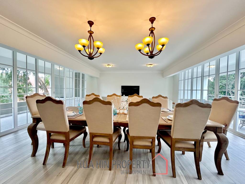 Royal Princess: Luxurious 4 Bed Beachfront Condo