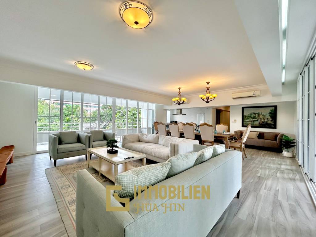 Royal Princess: Luxurious 4 Bed Beachfront Condo