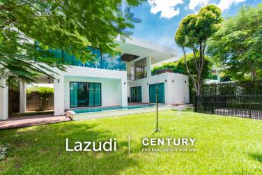 ITZ TIME : Luxurious Two-Story Pool Villa in Hua Hin