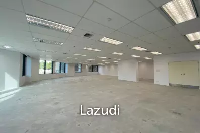 Prime Location Office Space for rent in Sukhumvit 24