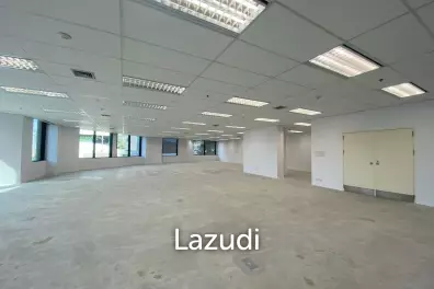 Prime Location Office Space for rent in Sukhumvit 24
