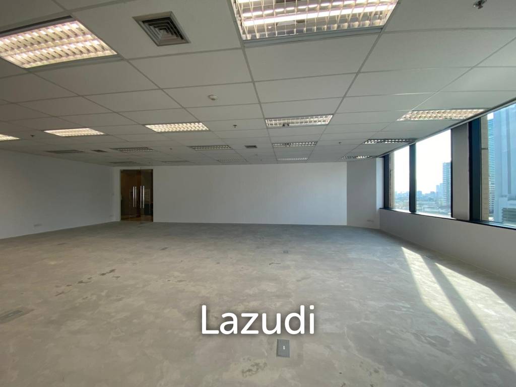 Prime Location Office Space for rent in Sukhumvit 24