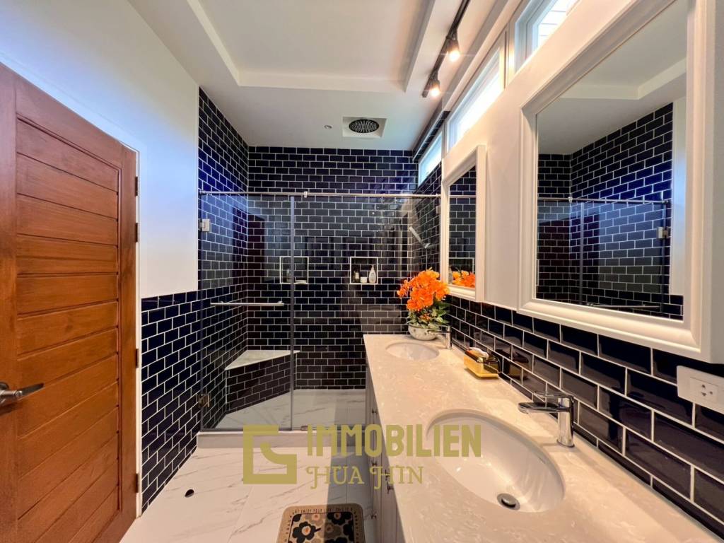 Mali Lotus Villas : 4 Bed 3.5 Bath Pool Villa