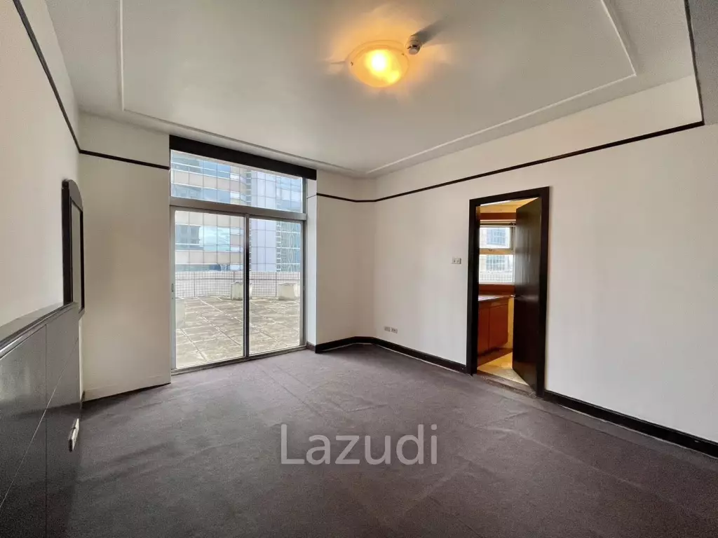 3 Bed 3 Bath 317 SQ.M All Season Mansion