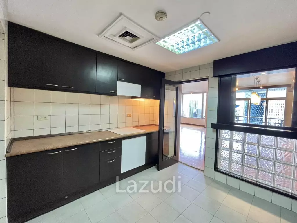 3 Bed 3 Bath 317 SQ.M All Season Mansion