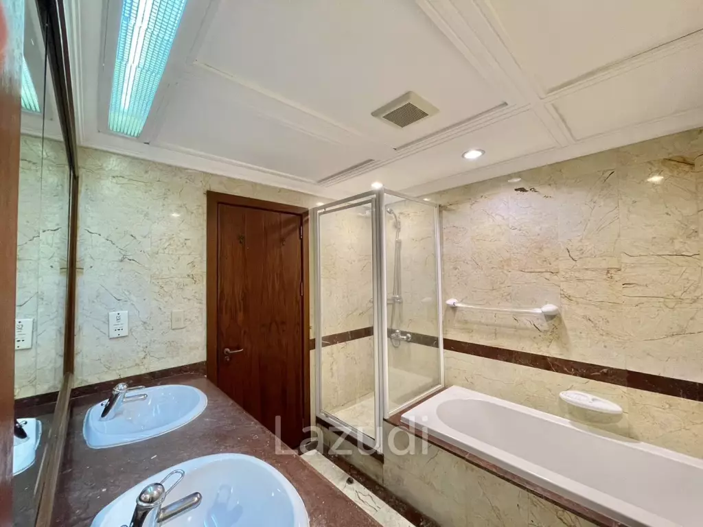 3 Bed 3 Bath 317 SQ.M All Season Mansion