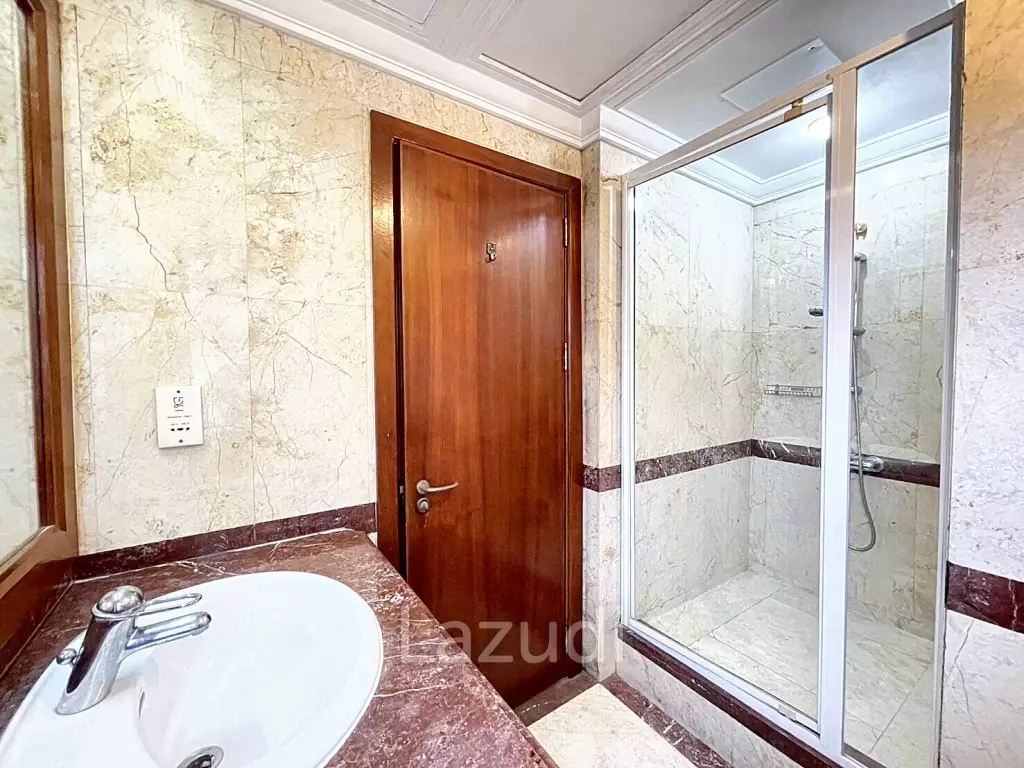 3 Bed 3 Bath 317 SQ.M All Season Mansion