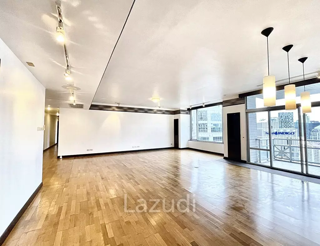 3 Bed 3 Bath 317 SQ.M All Season Mansion
