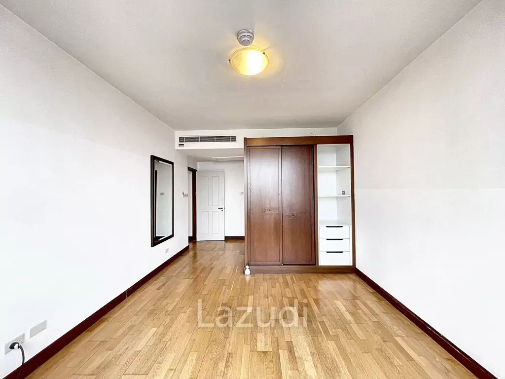 2 Bed 2 Bath 136 SQ.M All Season Mansion