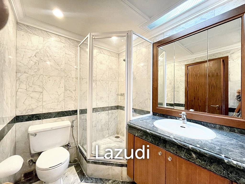 2 Bed 2 Bath 136 SQ.M All Season Mansion