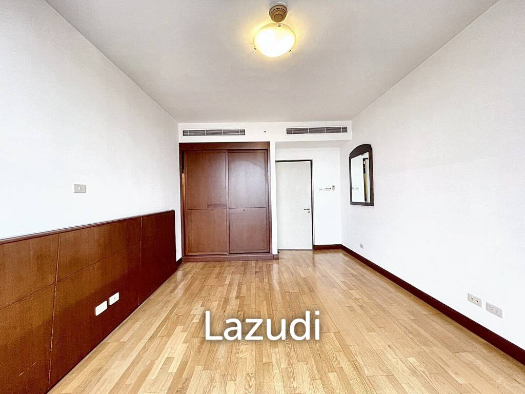2 Bed 2 Bath 136 SQ.M All Season Mansion