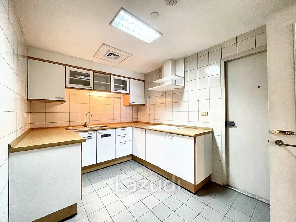 2 Bed 2 Bath 136 SQ.M All Season Mansion