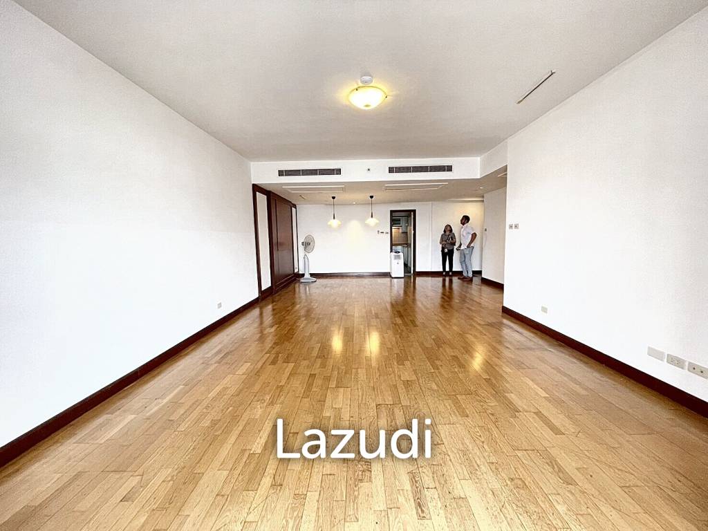 2 Bed 2 Bath 136 SQ.M All Season Mansion