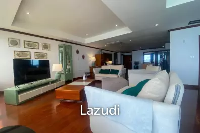 2 Beds 2 Baths 156 SQ.M. Jomtien Plaza Condotel
