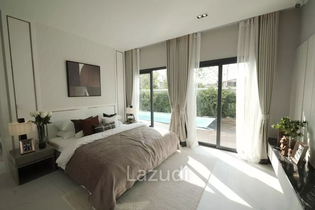 4 Bedrooms 5 Bathrooms 400 SQ.M. The Lavish Pattaya