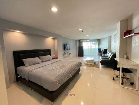 Spacious Studio Condo  Walking Distance To Patong Beach For Rent