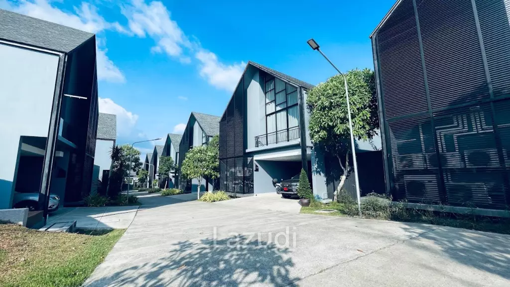 Modern 3-Bedroom Villa For Rent In Pasak Soi 8,Thalang