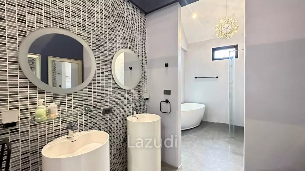 Modern 3-Bedroom Villa For Rent In Pasak Soi 8,Thalang
