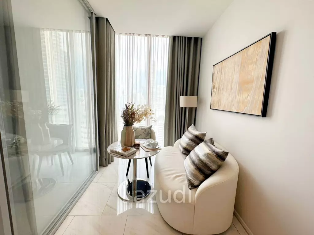 2 Bed 2 Bath 58.72 SQ.M Hyde Sukhumvit 11