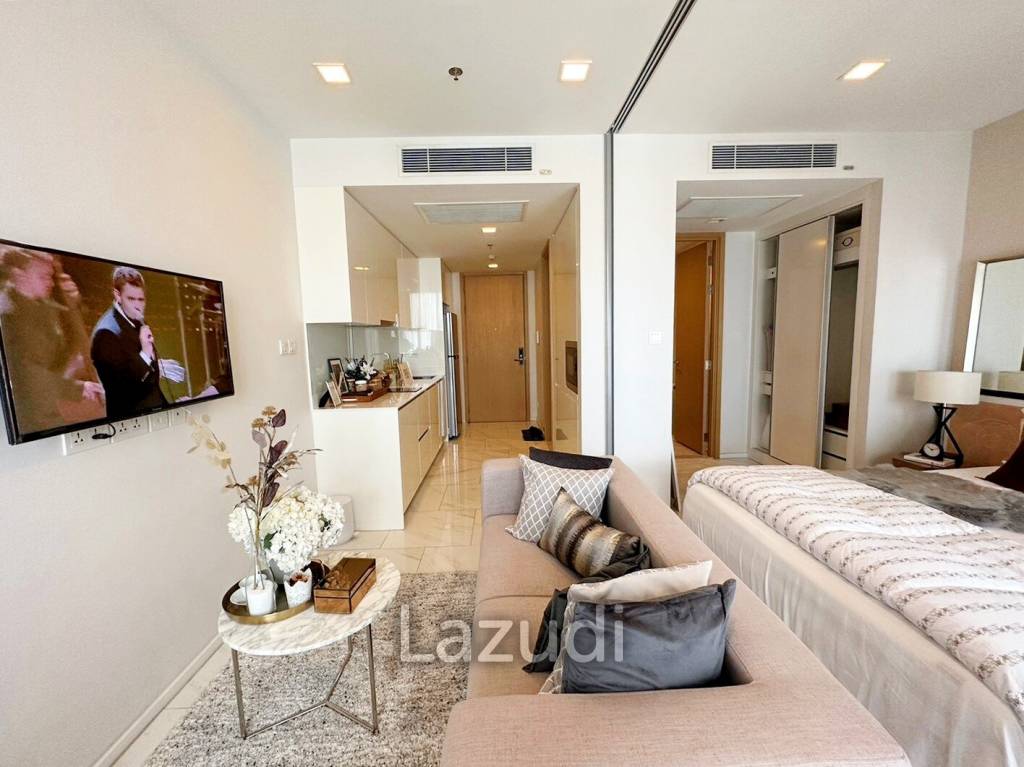 2 Bed 2 Bath 58.72 SQ.M Hyde Sukhumvit 11