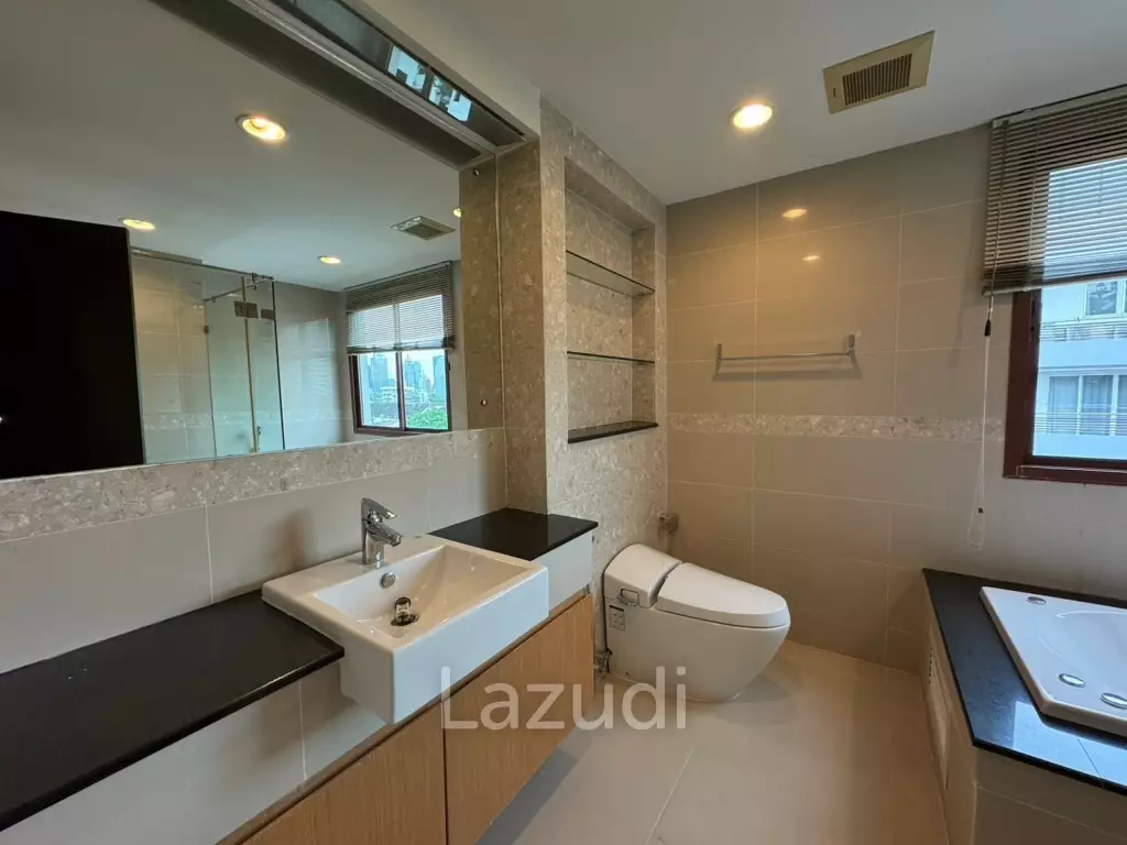 3 Bed 3 Bath 192 SQ.M The Crest Ruamrudee