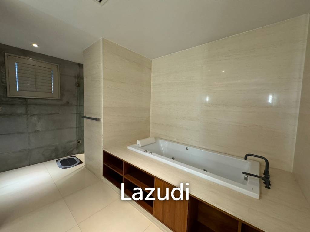 3 Bed 3 Bath 192 SQ.M The Crest Ruamrudee