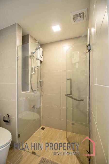 My Style Condo : 1 Bedroom Top Floor For Sale