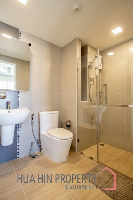 My Style Condo : 1 Bedroom Top Floor For Sale