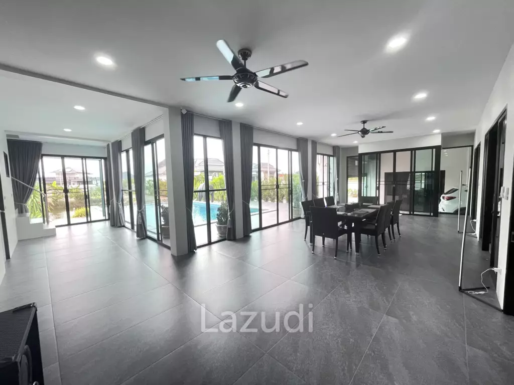 Cha Am: Pool villa with 4 bedrooms and 4 bathrooms and impressive views of the mountains