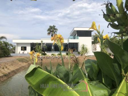 Cha Am: Pool villa with 4 bedrooms and 4 bathrooms and impressive views of the mountains