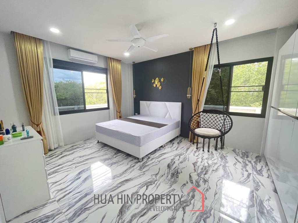 Cha Am: Pool villa with 4 bedrooms and 4 bathrooms and impressive views of the mountains