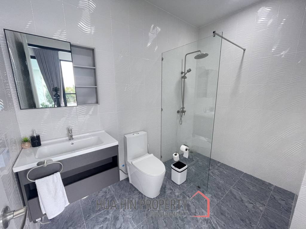 Cha Am: Pool villa with 4 bedrooms and 4 bathrooms and impressive views of the mountains