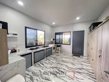 Cha Am: Pool villa with 4 bedrooms and 4 bathrooms and impressive views of the mountains