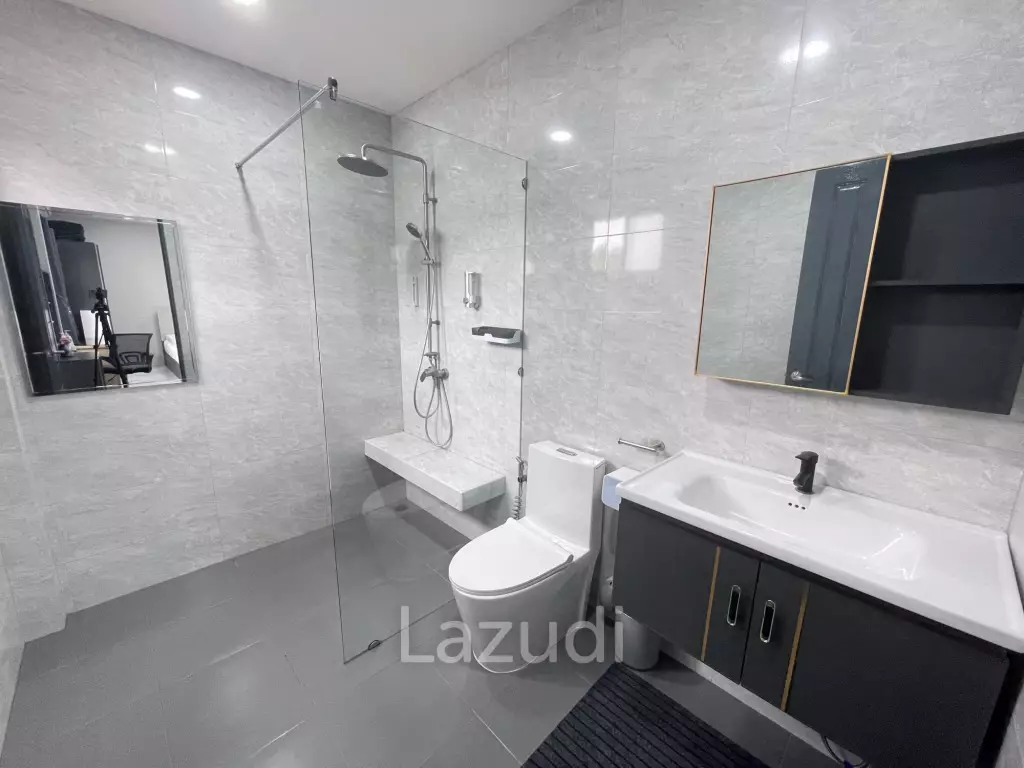 Cha Am: Pool villa with 4 bedrooms and 4 bathrooms and impressive views of the mountains