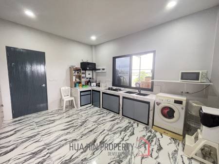 Cha Am: Pool villa with 4 bedrooms and 4 bathrooms and impressive views of the mountains