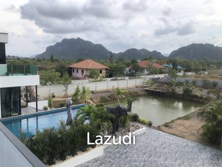 Cha Am: Pool villa with 4 bedrooms and 4 bathrooms and impressive views of the mountains