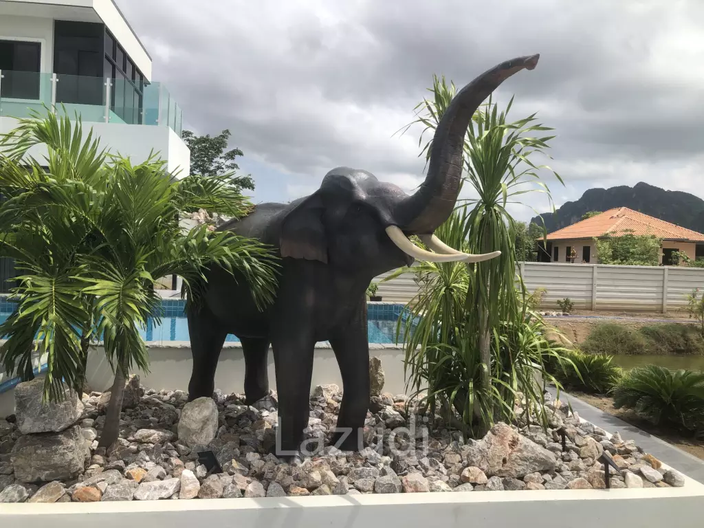Cha Am: Pool villa with 4 bedrooms and 4 bathrooms and impressive views of the mountains