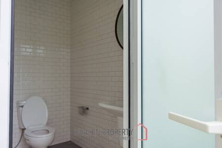 314 sqm modern pool villa in Thap Tai Hua Hin , ( Off-Plan )