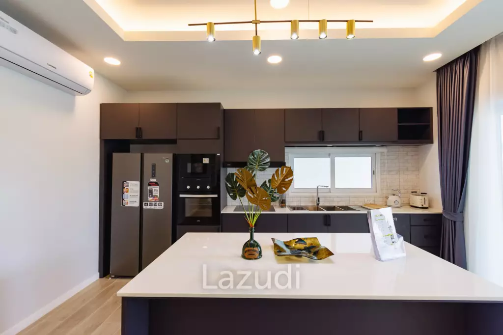 314 sqm modern pool villa in Thap Tai Hua Hin , ( Off-Plan )