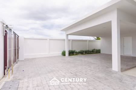 620 ตร.ม 3 เตียง 3 อาบน้ำ วิลล่า For ขาย