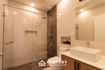 620 ตร.ม 3 เตียง 3 อาบน้ำ วิลล่า For ขาย