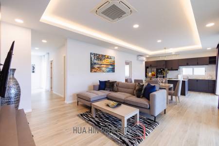 314 sqm modern pool villa in Thap Tai Hua Hin , ( Off-Plan )